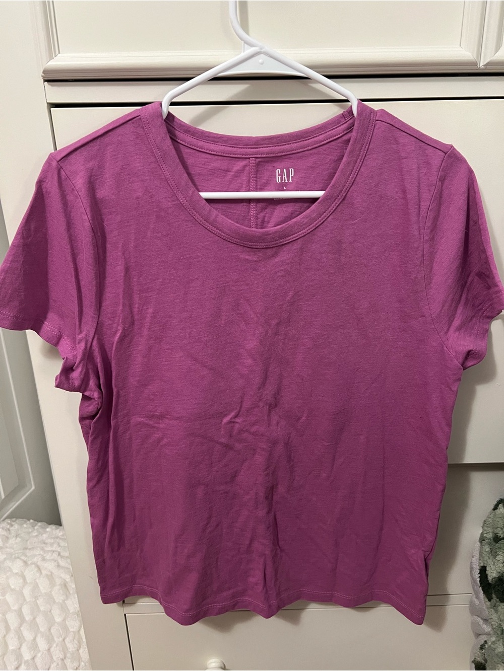 GAP Women's Magenta Short Sleeve Tee